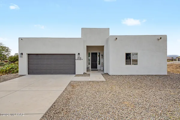 $2,200 | 208 South Montgomery Place, Corona de Tucson, AZ 85641