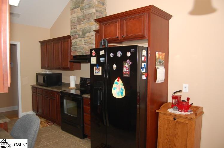 423 Johnson Road Pelzer, SC 29669 - Photo 8 of 36