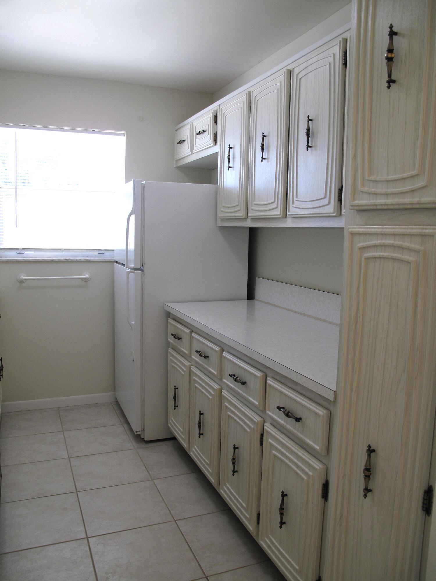 277 West High Point Court, Unit D Delray Beach, FL 33445 - Photo 13 of 47 IMG_7008