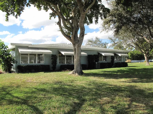 $1,690 | 277 West High Point Court, Unit D, Delray Beach, FL 33445