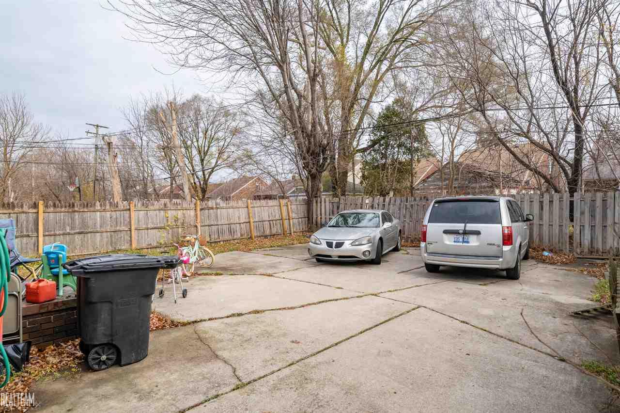 5536 Alter Road Detroit, MI 48224 - Photo 25 of 27 50029990-24.JPG