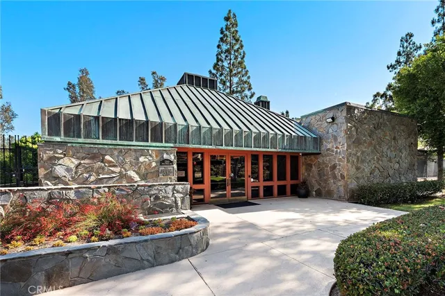 $4,625,000 | 10192 St Cloud Lane, North Tustin, CA 92705