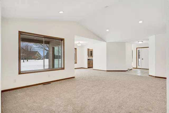 $695,000 | N10733 Timberwolf Lane, Caledonia, WI 54661