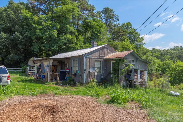 $325,000 | 492-518 Scruggs Circle, Canton, NC 28716