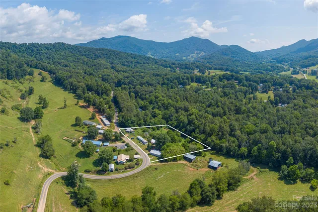 $325,000 | 492-518 Scruggs Circle, Canton, NC 28716