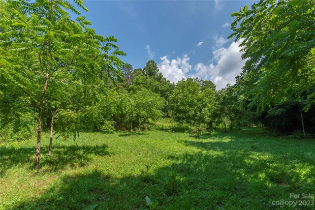 $325,000 | 492-518 Scruggs Circle, Canton, NC 28716