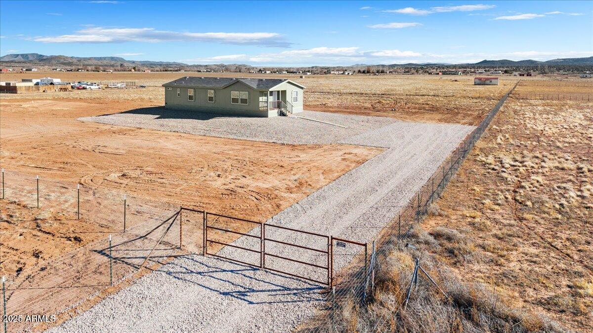 24921 North Verdot Road Paulden, AZ 86334 - Photo 21 of 22 19-Aerial View Front Driveway