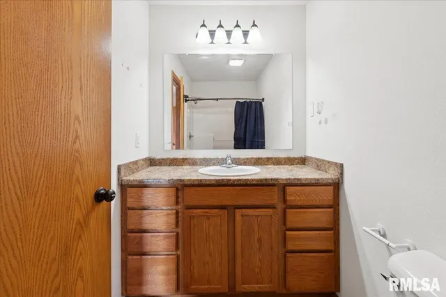 $185,000 | 5910 Austin Avenue, Davenport, IA 52804