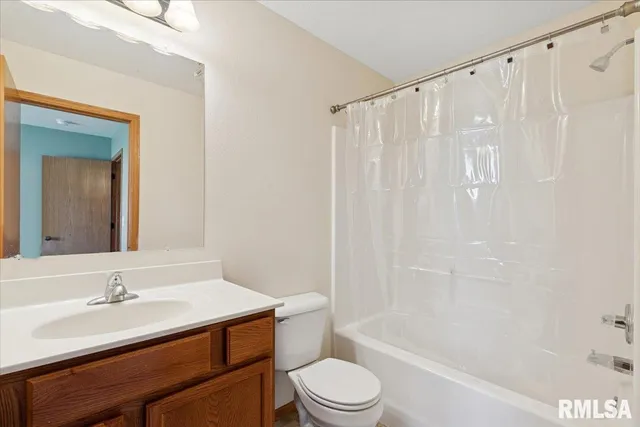 $185,000 | 5910 Austin Avenue, Davenport, IA 52804