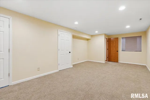 $185,000 | 5910 Austin Avenue, Davenport, IA 52804