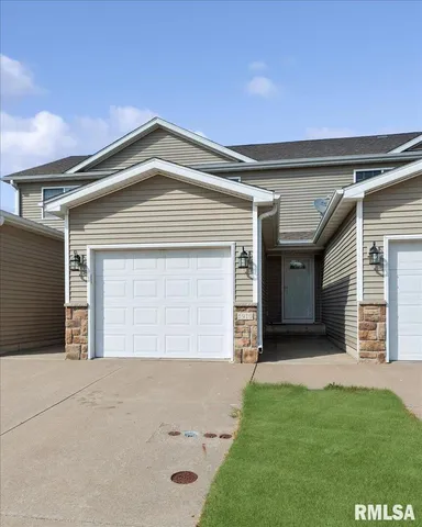 $185,000 | 5910 Austin Avenue, Davenport, IA 52804