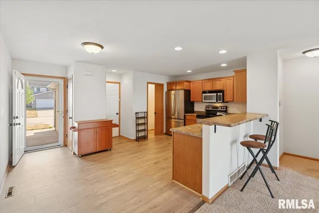 $185,000 | 5910 Austin Avenue, Davenport, IA 52804