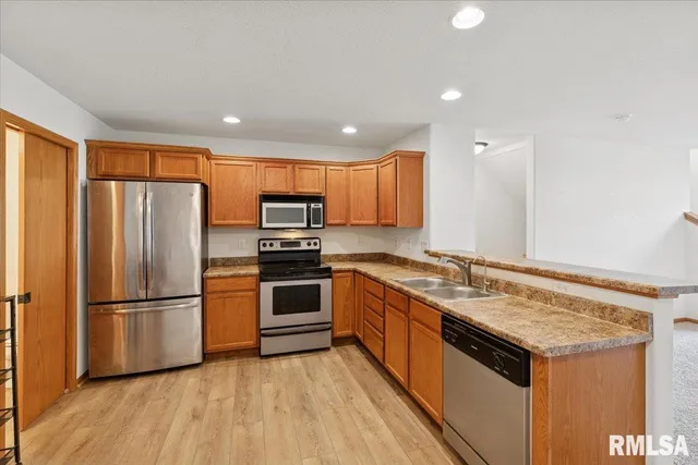 $185,000 | 5910 Austin Avenue, Davenport, IA 52804