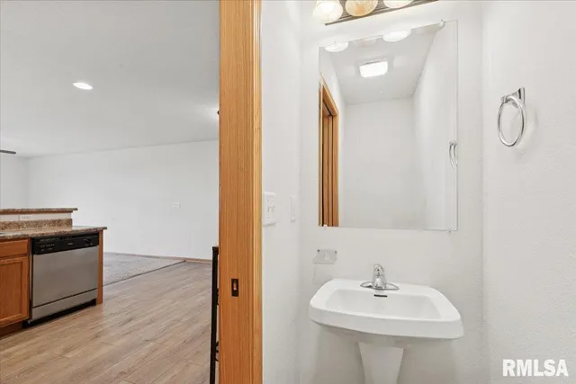 $185,000 | 5910 Austin Avenue, Davenport, IA 52804