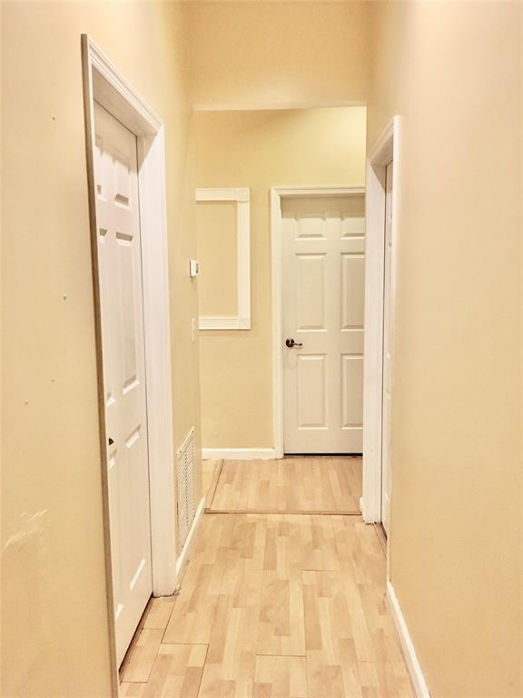 4181 Southwest 141st Avenue Davie, FL 33330 - Photo 31 of 61 Hallway