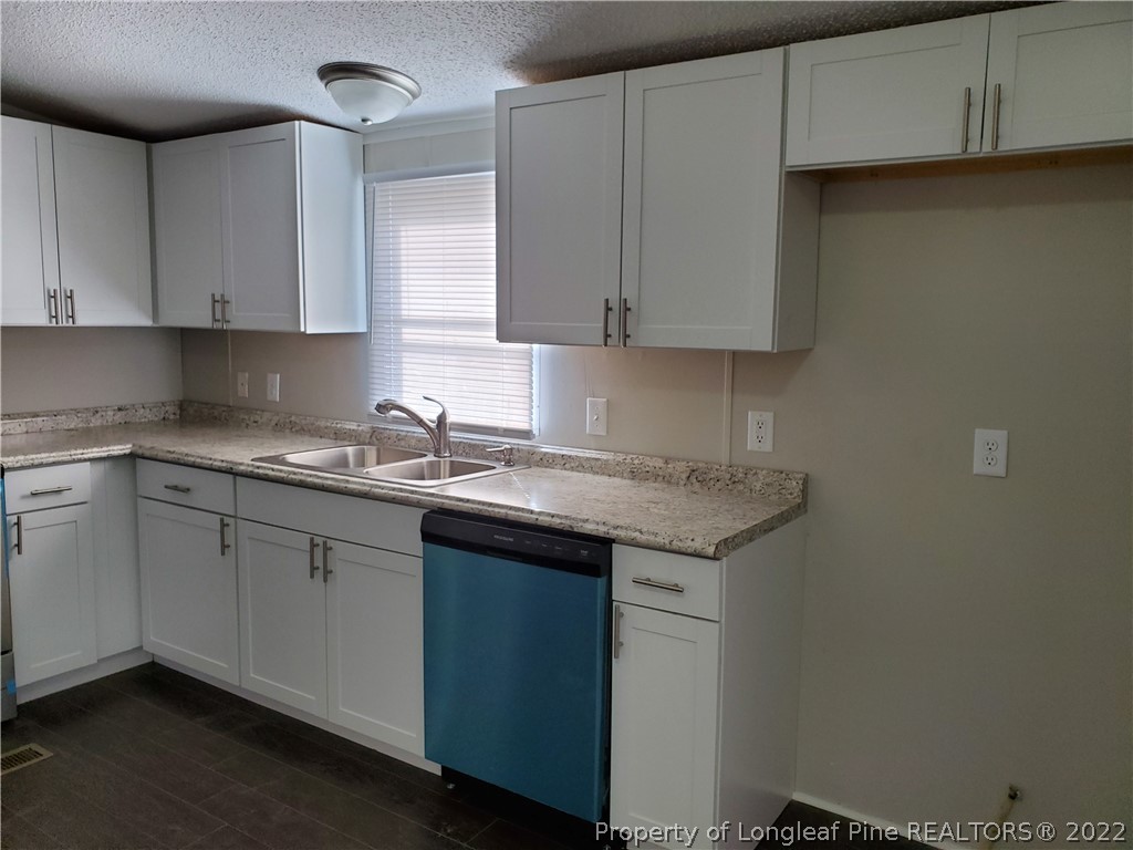159 West Hoke Road Raeford, NC 28376 - Photo 3 of 10 Gallery Image 3