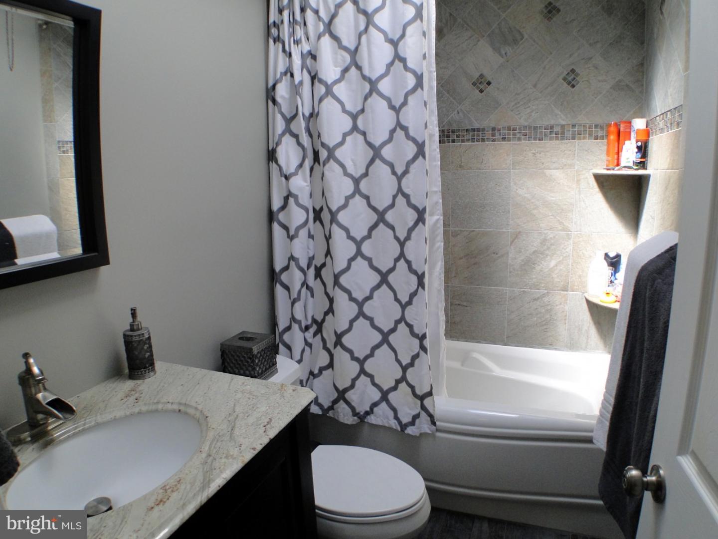 11759 Colman Road Philadelphia, PA 19154 - Photo 14 of 23 Gallery Image 14