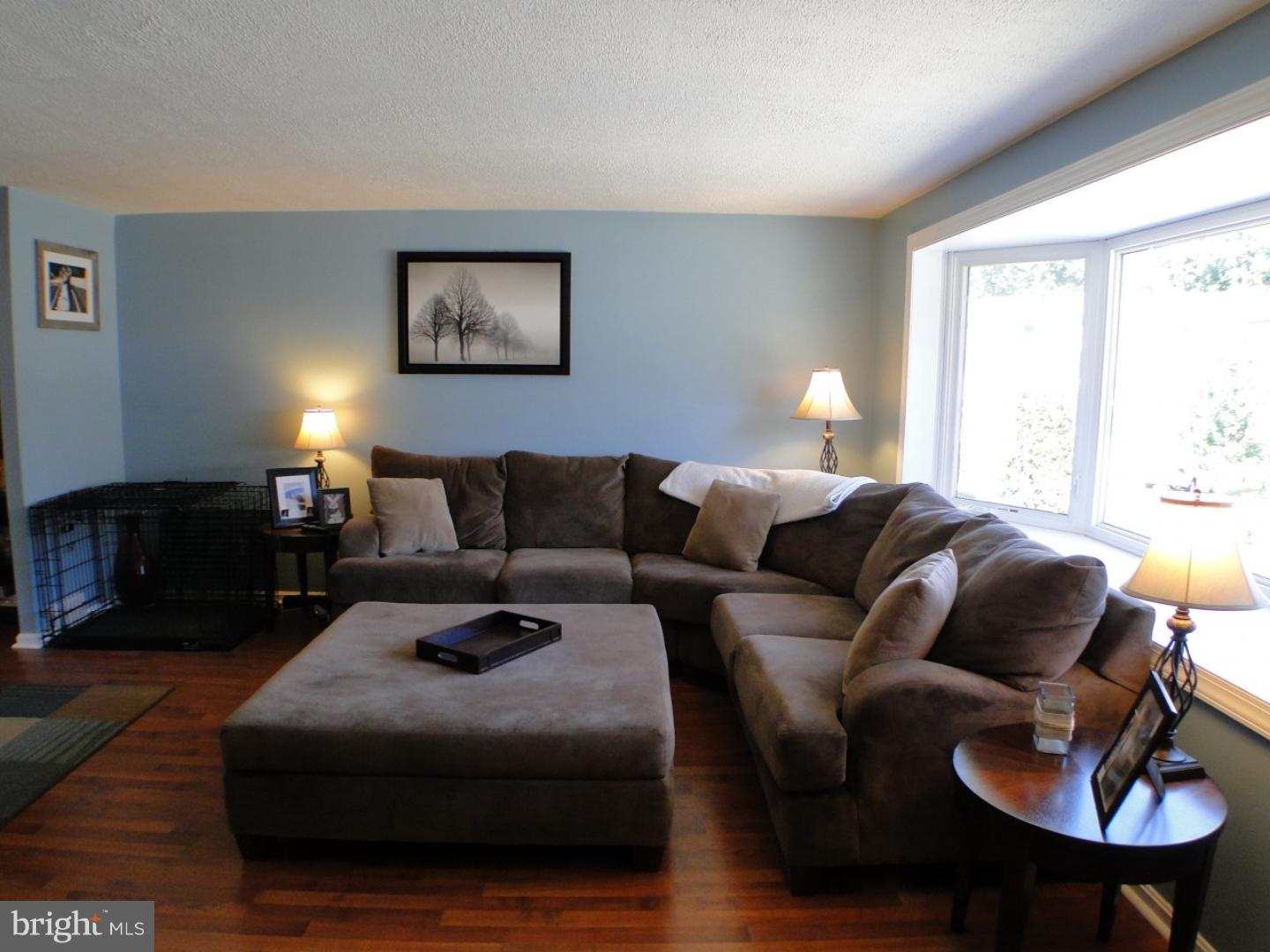 11759 Colman Road Philadelphia, PA 19154 - Photo 4 of 23 Gallery Image 4