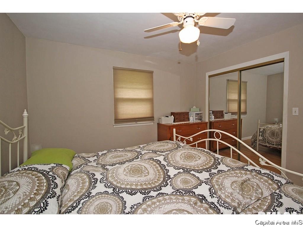 128 Nottingham Road Springfield, IL 62704 - Photo 14 of 24