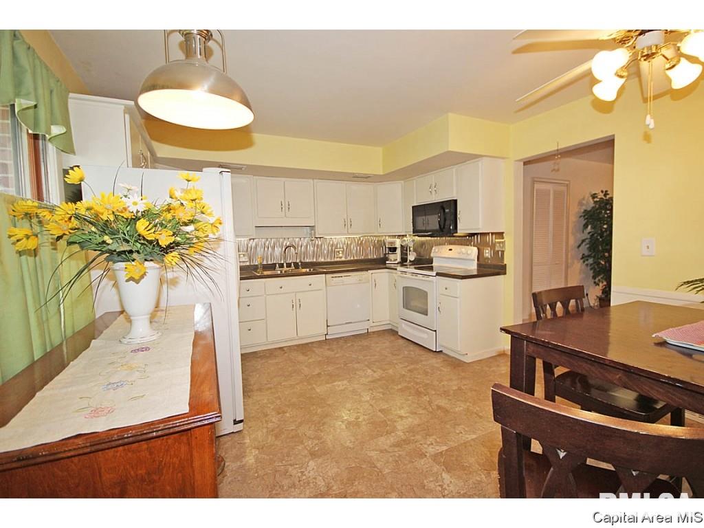 128 Nottingham Road Springfield, IL 62704 - Photo 6 of 24