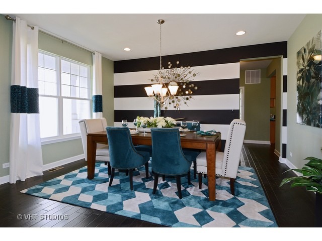 5863 Oak Ridge Way Lisle, IL 60532 - Photo 4 of 10