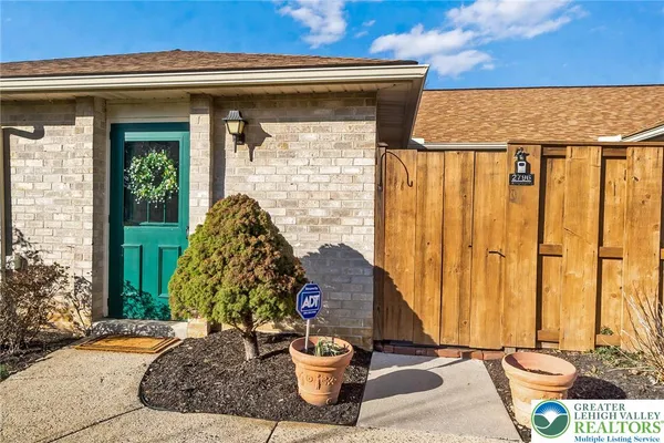 $2,450 | 2796 Springhaven Place, Unit 376, Lower Macungie Township, PA 18062