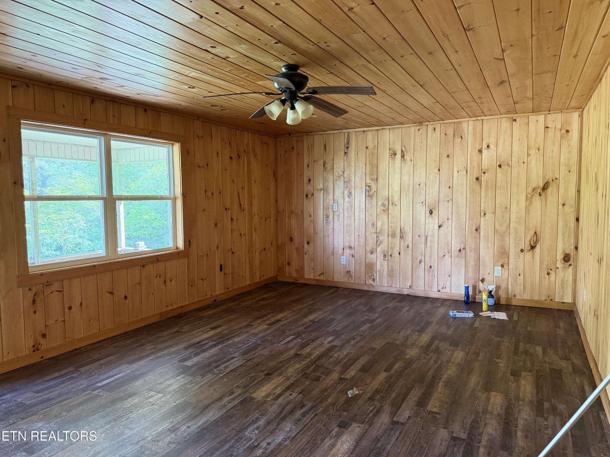 318 Lee Road Lancing, TN 37770 - Photo 10 of 25 Gallery Image 10