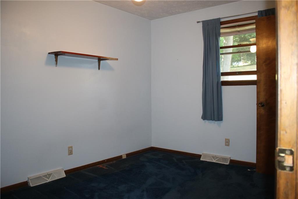 2020 Birch Road Monaca, PA 15061 - Photo 15 of 20 Gallery Image 15
