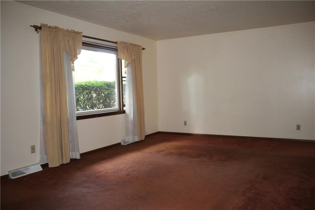 2020 Birch Road Monaca, PA 15061 - Photo 7 of 20 Gallery Image 7
