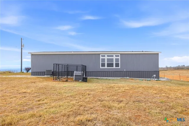 $320,000 | 653 County Road 390, Gonzales, TX 78629