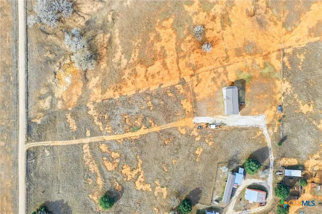 $320,000 | 653 County Road 390, Gonzales, TX 78629