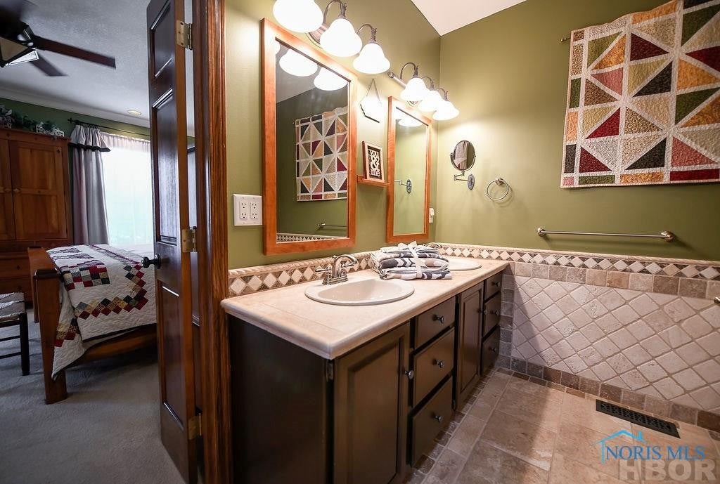 16217 Sherwood Road Findlay, OH 45840 - Photo 16 of 34 Photo 16