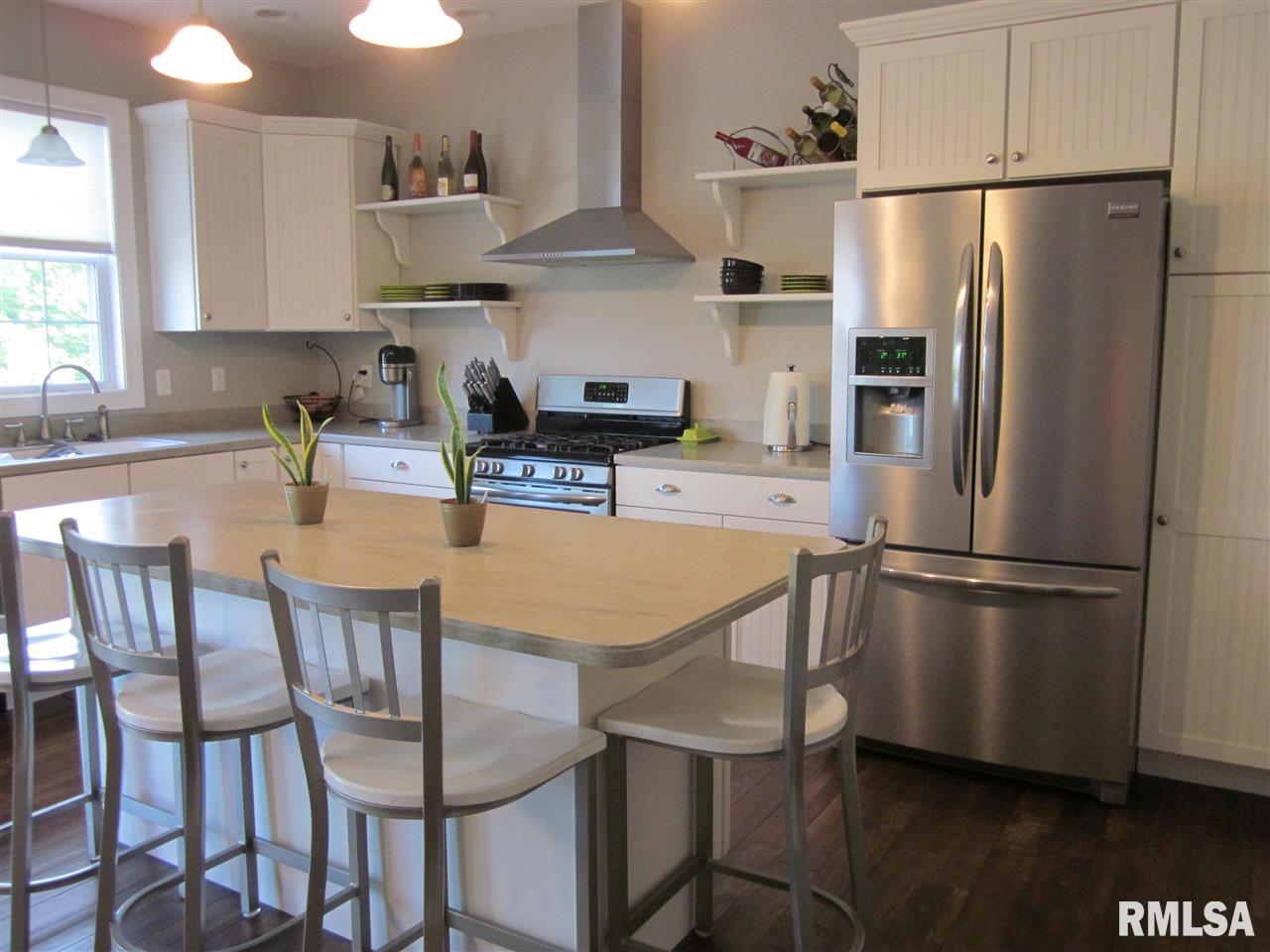 1708 Autumn Ridge Washington, IL 61571 - Photo 4 of 29 Gallery Image 4