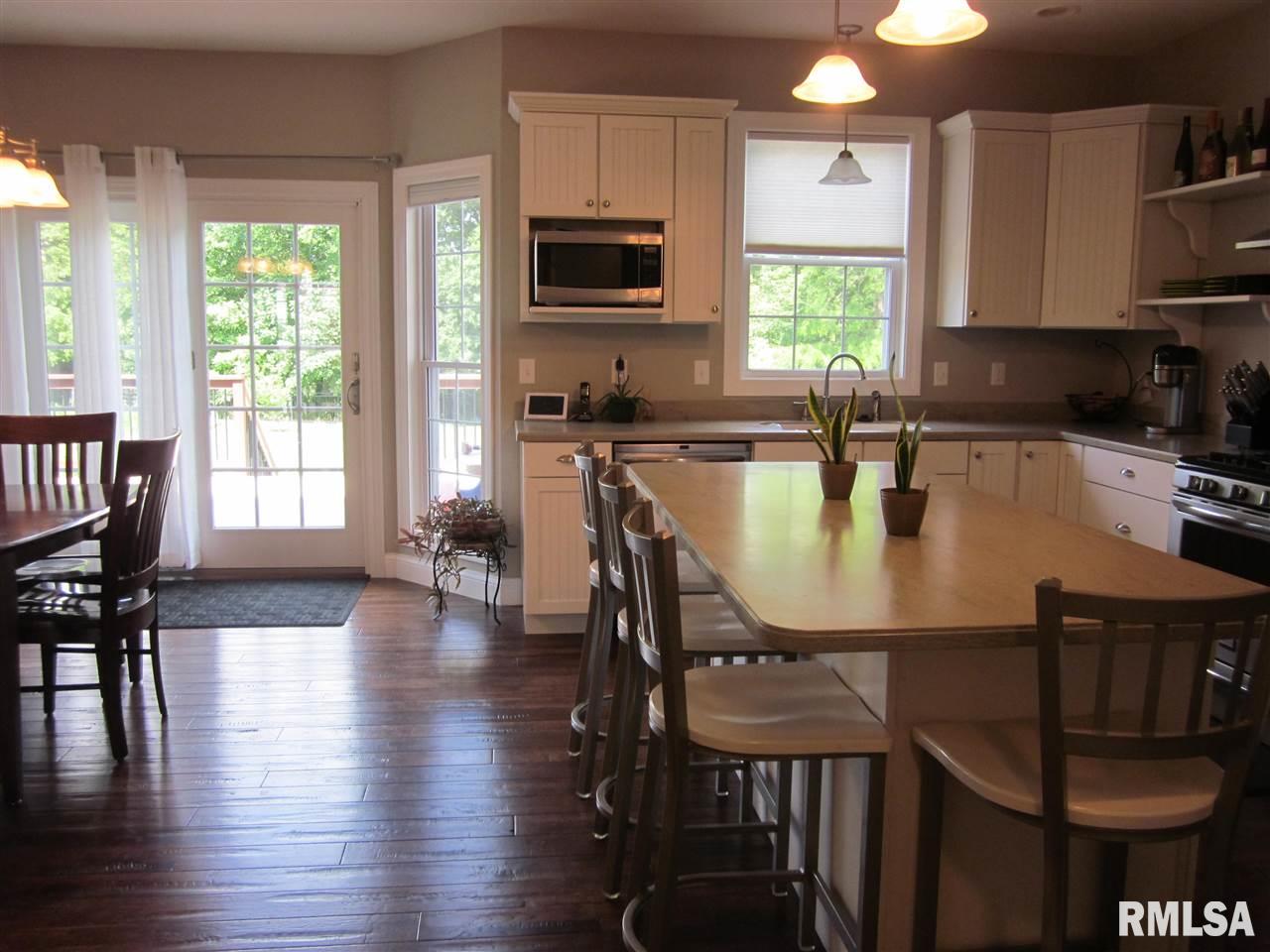 1708 Autumn Ridge Washington, IL 61571 - Photo 10 of 29 Gallery Image 10