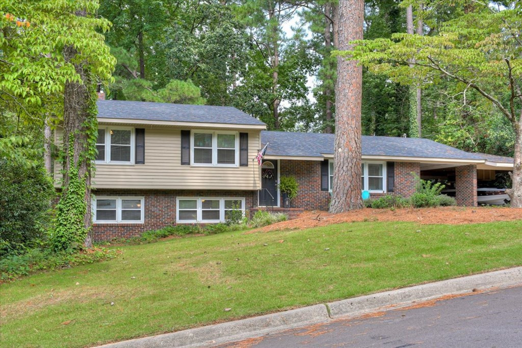 624 Cambridge Road Augusta, GA 30909 - Photo 2 of 39