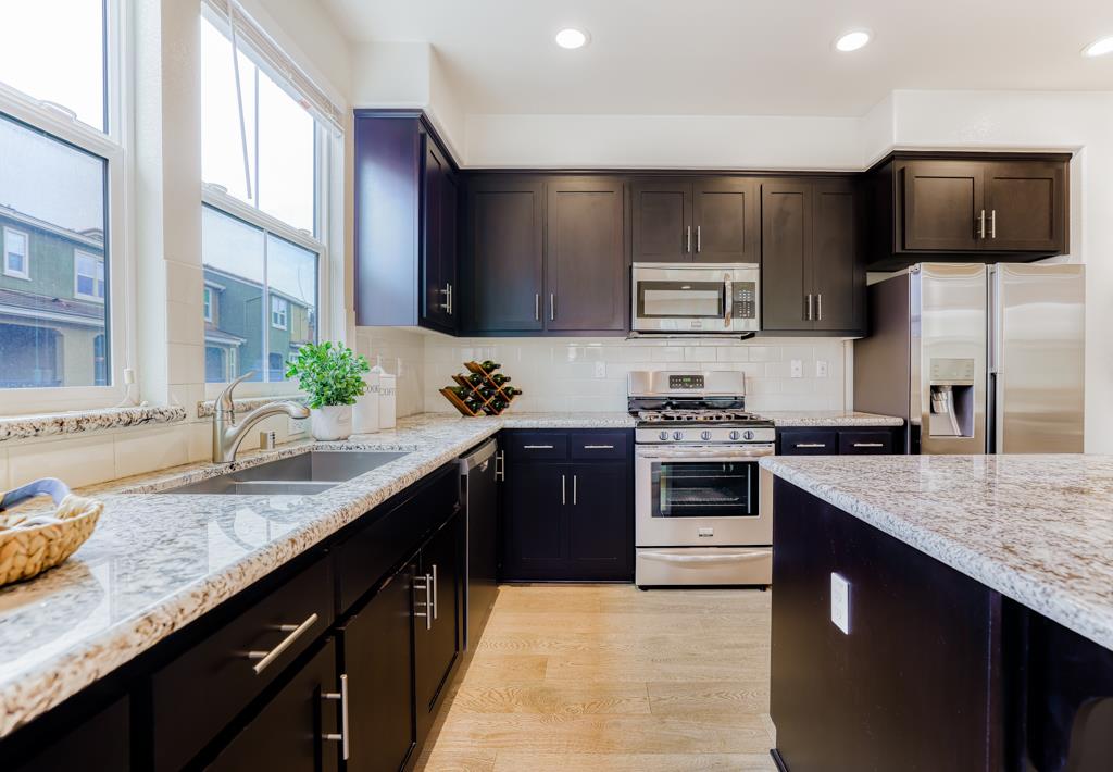 5717 Oceanspray Road Newark, CA 94560 - Photo 5 of 67 Gallery Image 5