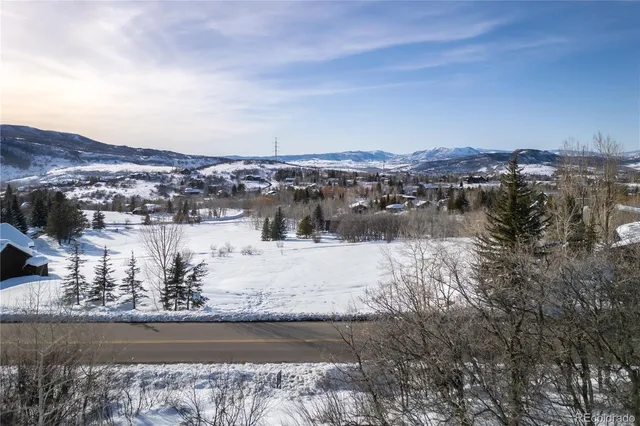 $925,000 | 160 North Steamboat Boulevard, Steamboat Springs, CO 80487