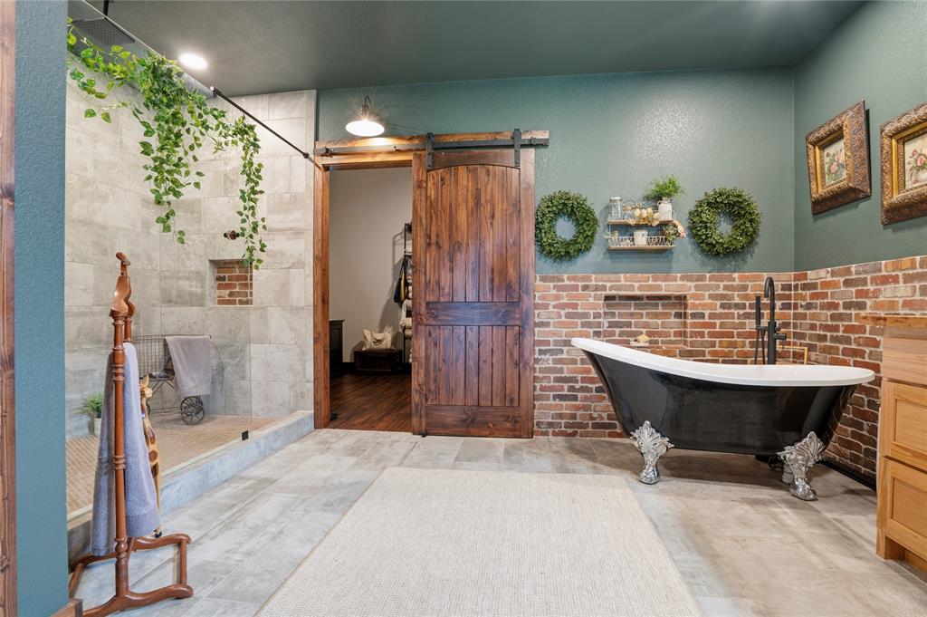 2800 Gospel Road Tolar, TX 76476 - Photo 13 of 36