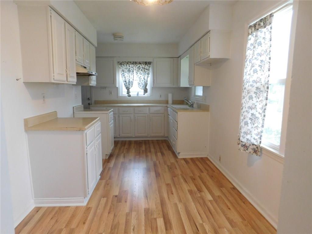 4526 Brookville Road Indianapolis, IN 46201 - Photo 4 of 12 Gallery Image 4