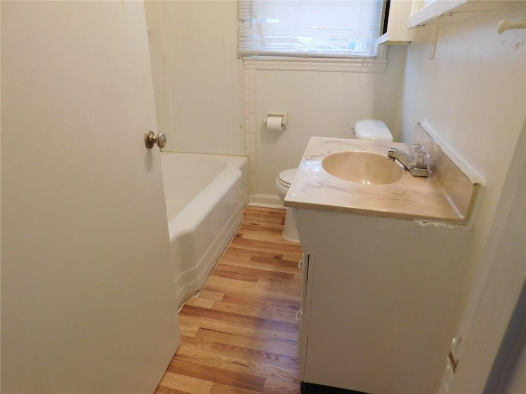 4526 Brookville Road Indianapolis, IN 46201 - Photo 7 of 12 Gallery Image 7