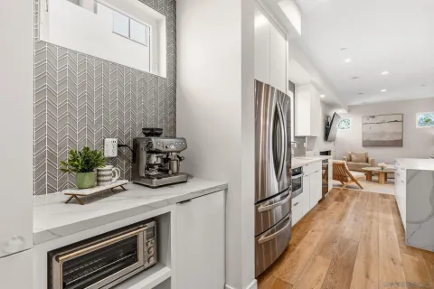 $2,350,000 | 107 Edgeburt Drive, Encinitas, CA 92024