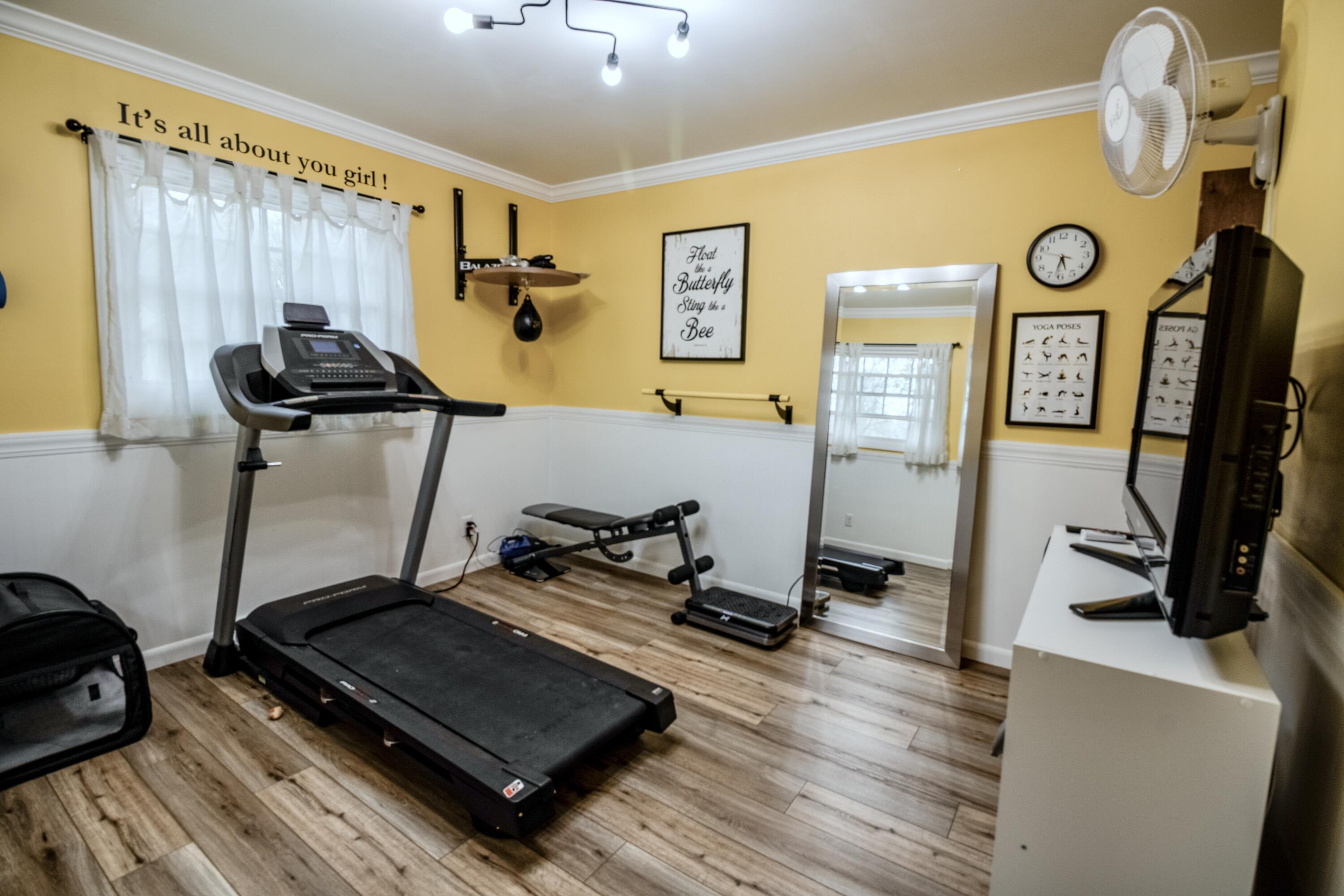 3129 Happy Valley Road Jackson, MI 49203 - Photo 30 of 50 Gym2