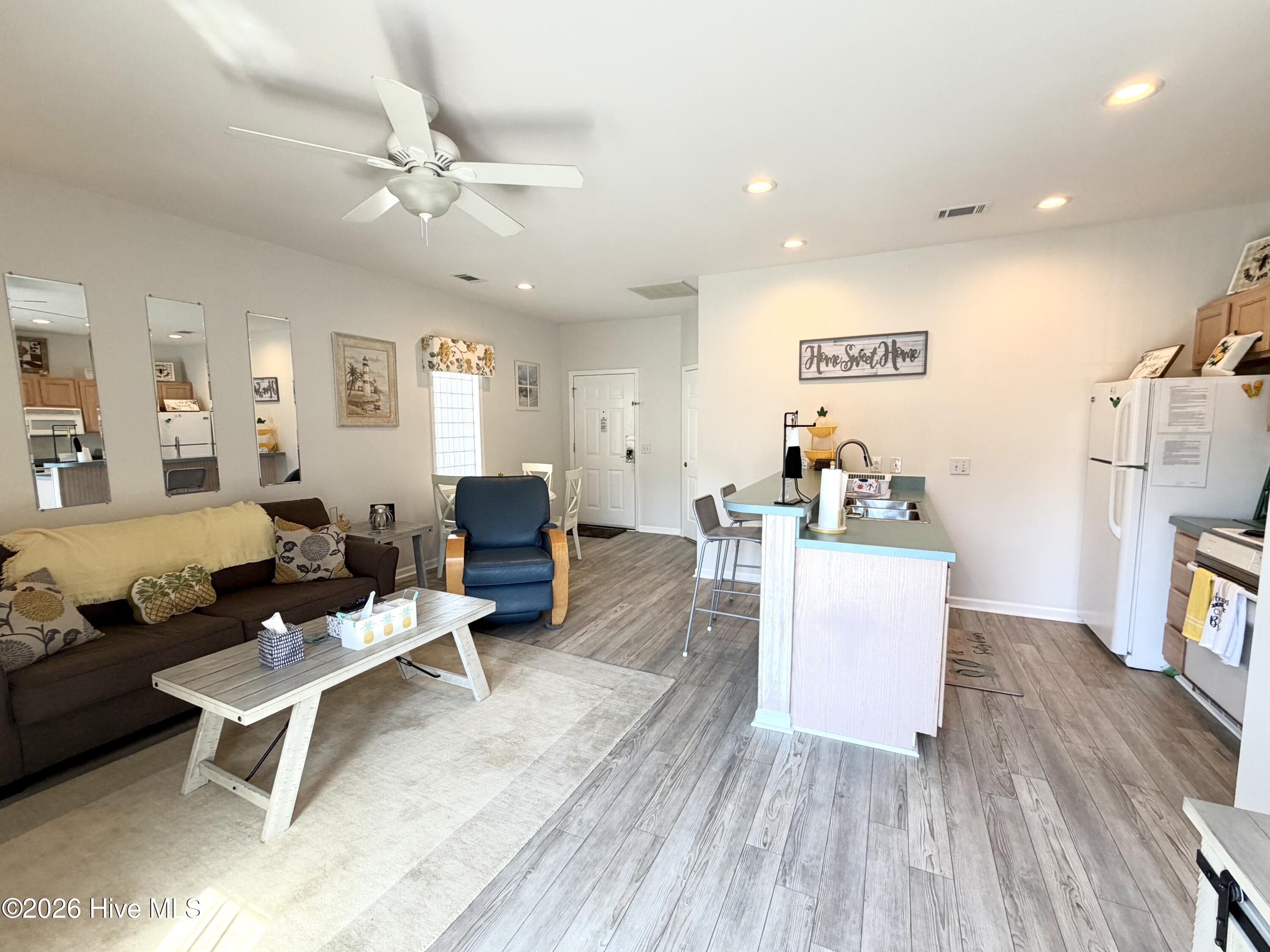 225 Royal Poste Road, Unit 2604 Sunset Beach, NC 28468 - Photo 14 of 17 IMG_5006