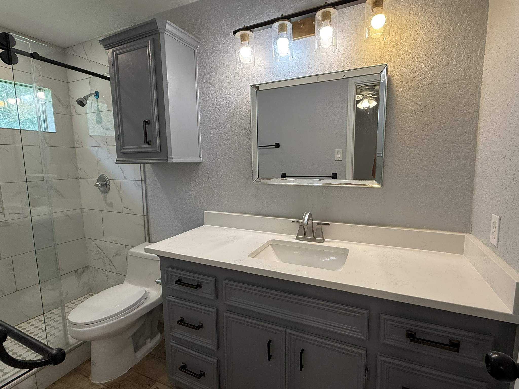 5525 Main Street Santa Fe, TX 77510 - Photo 21 of 36 Primary bathroom