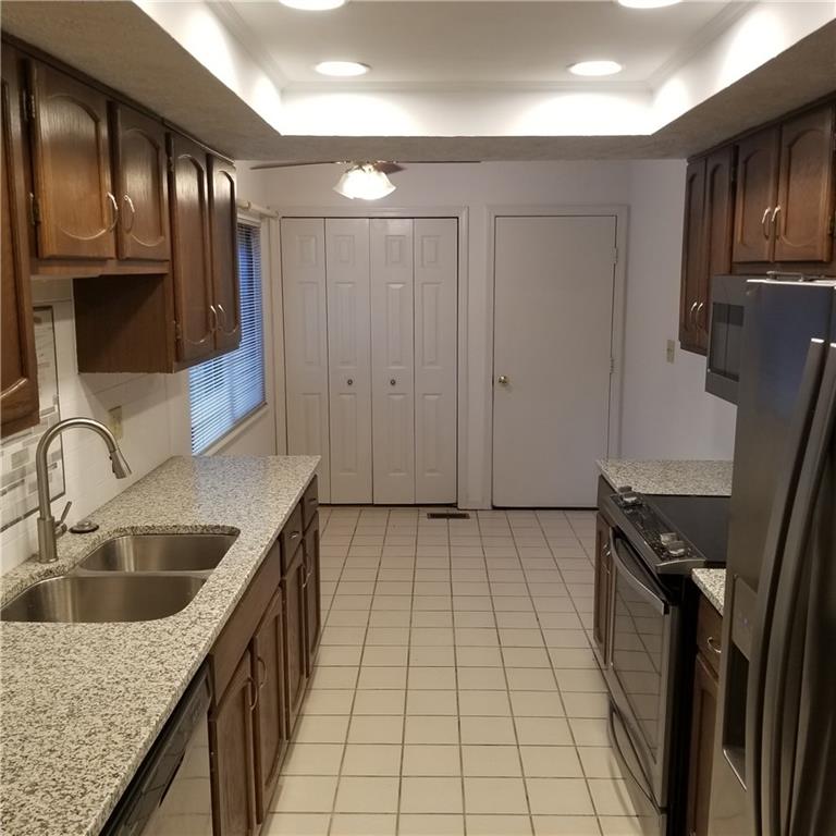 5182 Ridgeview Way Avon, IN 46123 - Photo 11 of 38 Gallery Image 11