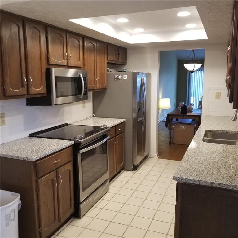5182 Ridgeview Way Avon, IN 46123 - Photo 10 of 38 Gallery Image 10