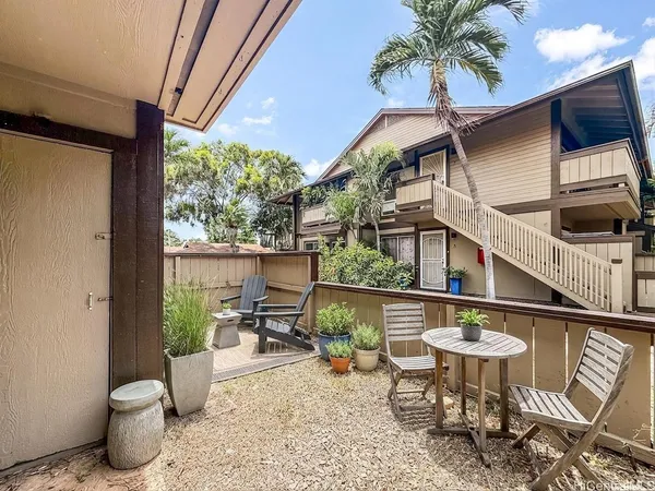 $399,900 | 91-1059 Puamaeole Street, Unit 5D, Ewa Beach, HI 96706