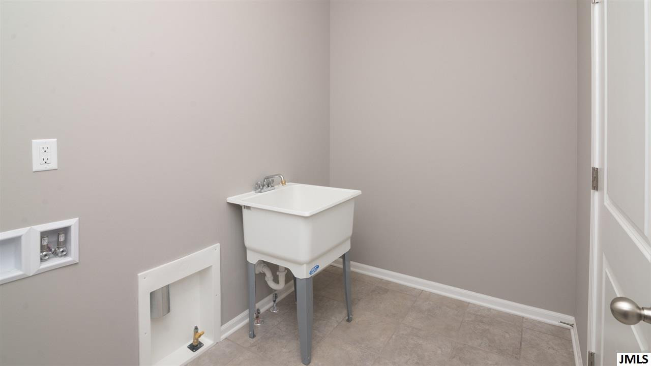 7313 King Road, Unit 4 Spring Arbor, MI 49283 - Photo 26 of 36 Photo 26