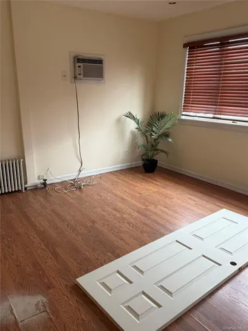 $4,500 | 46-20 190th Street, Unit 1 FLOOR BASEMENT | Auburndale