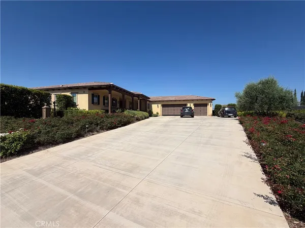 $1,399,900 | 7887 Arroyo Vista Court, Riverside, CA 92506